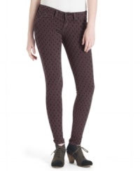 Get printed in Levi's 535 leggings! Cool graphics give modern edge to the classic, five-pocket denim style. Get printed in Levi's 535 leggings! Cool graphics give modern edge to the classic, five-pocket denim style.