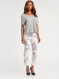 A cropped version of your favorite skinny-fit jeans, updated in a chic tie-dyed wash.THE FITSkinny fitRise, about 7Inseam, about 28THE DETAILSZip flyFive-pocket style98% cotton/2% spandexMachine washMade in USA of imported fabricModel shown is 5'9 (175cm) wearing US size 4. Please note: Due to tie-dye process, patterns will vary. A cropped version of your favorite skinny-fit jeans, updated in a chic tie-dyed wash.THE FITSkinny fitRise, about 7Inseam, about 28THE DETAILSZip flyFive-pocket style98% cotton/2% spandexMachine washMade in USA of imported fabricModel shown is 5'9 (175cm) wearing US size 4. Please note: Due to tie-dye process, patterns will vary.