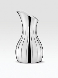 From the Legacy Collection. A modern classic, sleek and elegant, with curvaceous lines for graceful pouring and an insulated construction that maintains temperature of the contents.Stainless steel White stopper 8H X 4¼W Dishwasher safe Imported From the Legacy Collection. A modern classic, sleek and elegant, with curvaceous lines for graceful pouring and an insulated construction that maintains temperature of the contents.Stainless steel White stopper 8H X 4¼W Dishwasher safe Imported