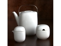 Rosenthal products are designed by artists devoted to creating unique designs that embody the aesthetics of today but will endure for infinite tomorrows. Simple yet sophisticated shapes give this elegant white china a contemporary look. Designed for compatibility, this pattern coordinates with Suomi Rangoon. Rosenthal products are designed by artists devoted to creating unique designs that embody the aesthetics of today but will endure for infinite tomorrows. Simple yet sophisticated shapes give this elegant white china a contemporary look. Designed for compatibility, this pattern coordinates with Suomi Rangoon.