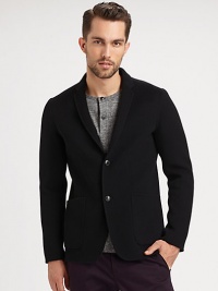 A smart, sophisticated look that you'd expect from a rich, luxurious blend of wool and cashmere, impeccably tailored in a single-breasted silhouette with large patch pockets to neatly store your day-to-day essentials.Button-frontWaist patch pocketsRear vent90% wool/10% cashmereDry cleanImported