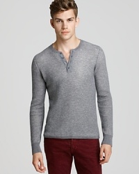 An effortless contribution to your relaxed sweater wardrobe boasts classic, masculine appeal in a neutral hue. An effortless contribution to your relaxed sweater wardrobe boasts classic, masculine appeal in a neutral hue.