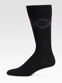 Lightweight and luxurious solid dress socks with logo detail, finished in a comfortable cotton-blend.Mid-calf height34% polyamide/34% cotton/30% modal/2% elastaneMachine washImported Lightweight and luxurious solid dress socks with logo detail, finished in a comfortable cotton-blend.Mid-calf height34% polyamide/34% cotton/30% modal/2% elastaneMachine washImported