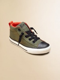 The signature design is a casual-cool style for your little guy. Lace-upCanvas upperTextile liningRubber soleTraditional Chuck insoleImported The signature design is a casual-cool style for your little guy. Lace-upCanvas upperTextile liningRubber soleTraditional Chuck insoleImported
