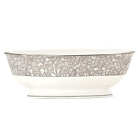 Dazzle your guests with Silver Bouquet. Precious platinum is uniquely burnished outlining each elegant piece of this densely decorated pattern. Beautifully crafted, Silver Bouquet features clusters of flowers with a modern positive/negative approach. Dazzle your guests with Silver Bouquet. Precious platinum is uniquely burnished outlining each elegant piece of this densely decorated pattern. Beautifully crafted, Silver Bouquet features clusters of flowers with a modern positive/negative approach.