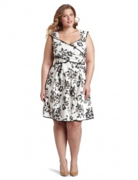 Jessica Simpson Women's Cross Front Full Dress