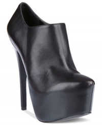 Amazing animal prints step up the glam factor of any outfit. Steve Madden's Viper platform shooties have a mega-tall hidden platform and even bolder heel. Amazing animal prints step up the glam factor of any outfit. Steve Madden's Viper platform shooties have a mega-tall hidden platform and even bolder heel.