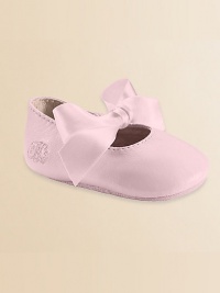 A soft satin bow ties a pretty style for a beautiful baby. Leather lined Padded insole Nubuck suede outsole with Ralph Lauren embroidery Imported