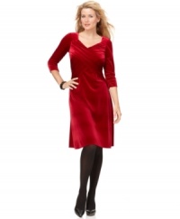 Look your best in this petite velvet dress by Elementz, fashioned with a built-in slimming lining for a smooth silhouette. Look your best in this petite velvet dress by Elementz, fashioned with a built-in slimming lining for a smooth silhouette.