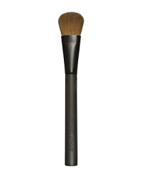 Made from luxuriously soft sable, this flat brush is slightly rounded at the edges to precisely follow the curves of the face. Dispensing the perfect amount of makeup onto the face, the Blender Brush creates a flawless, second-skin effect when used with any Armani foundation. Sensuous application and flawless results. Made from luxuriously soft sable, this flat brush is slightly rounded at the edges to precisely follow the curves of the face. Dispensing the perfect amount of makeup onto the face, the Blender Brush creates a flawless, second-skin effect when used with any Armani foundation. Sensuous application and flawless results.