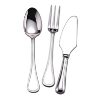 Le Perle stainless flatware features a perfect strand of pearls border on a classic heirloom shape. Small, symmetrical bead details attract light in even the lowest candlelight for an elegant, radiant table.