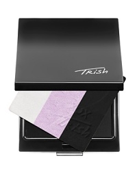 Handmade in Italy, Trish's extruded formula enhances eyes with high-definition color from soft, to rich, to dazzling. Designed for Trish McEvoy Refillable Makeup Pages and Medium and Deluxe Compacts (sold separately).