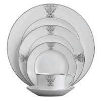 Vera Wang by Wedgwood Imperial Scroll Five-Piece Place Setting Vera Wang by Wedgwood Imperial Scroll Five-Piece Place Setting