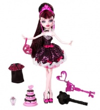 Monster High Sweet 1600 Draculaura Doll Monster High Sweet 1600 Draculaura Doll