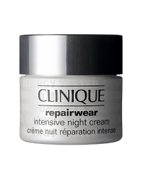 Works all night to help block and mend the look of lines and wrinkles. Rebuilds stores of firming natural collagen. Fuels 24-hour antioxidant replenishment that arms skin for tomorrow.