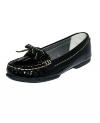 Adrienne Vittadini's Trixie moccasin flats up the wow factor in your casual chic collection. Featuring timeless moc details, but with added shine and bow-topped buckle detail. Adrienne Vittadini's Trixie moccasin flats up the wow factor in your casual chic collection. Featuring timeless moc details, but with added shine and bow-topped buckle detail.