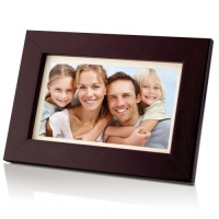 Coby DP700WD 7-Inch Widescreen Digital Photo Frame -Wood Design Coby DP700WD 7-Inch Widescreen Digital Photo Frame -Wood Design