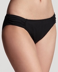 Change it up. Tommy Bahama's side-shirred hipster bottom is a mix-and-match must that plays nice with your entire poolside portfolio. Change it up. Tommy Bahama's side-shirred hipster bottom is a mix-and-match must that plays nice with your entire poolside portfolio.