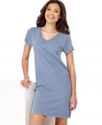 Comfort knows no bounds with this super-soft and easy-to-wear Jockey basic sleepshirt. Comfort knows no bounds with this super-soft and easy-to-wear Jockey basic sleepshirt.