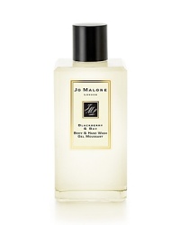 Vibrant and verdant. This body and hand wash gently cleanses and revives with a burst of deep, tart blackberry juice, blended with the freshness of bay. Vibrant and verdant. This body and hand wash gently cleanses and revives with a burst of deep, tart blackberry juice, blended with the freshness of bay.