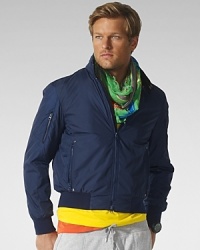 The Simpluxe jacket is crafted from lightly filled featherweight taffeta with a stowable hood and soft jersey lining to combine superior protection from the elements and uncompromised mobility. The Simpluxe jacket is crafted from lightly filled featherweight taffeta with a stowable hood and soft jersey lining to combine superior protection from the elements and uncompromised mobility.