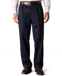 In addition to the famous DOCKERS fit, these khakis were designed to be wrinkle free. This means you go to work looking sharp as a tack without having to take out your ironing board. Throw them on straight from a suitcase, drawer or dryer for an updated look that never goes out of style In addition to the famous DOCKERS fit, these khakis were designed to be wrinkle free. This means you go to work looking sharp as a tack without having to take out your ironing board. Throw them on straight from a suitcase, drawer or dryer for an updated look that never goes out of style