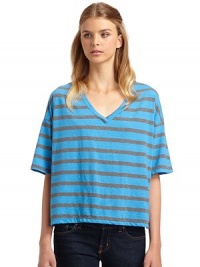 THE LOOKAllover stripe printElbow length sleevesTHE FITAbout 24 from shoulder to hemTHE MATERIAL31% cotton/6% organic cotton/44% polyester/6% recycled polyester/13% rayonCARE & ORIGINMachine washImportedModel shown is 5'10 (177cm) wearing US size Small. THE LOOKAllover stripe printElbow length sleevesTHE FITAbout 24 from shoulder to hemTHE MATERIAL31% cotton/6% organic cotton/44% polyester/6% recycled polyester/13% rayonCARE & ORIGINMachine washImportedModel shown is 5'10 (177cm) wearing US size Small.
