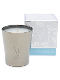 Experience the scent of oceanic nuances blended with black currant, green palm and white jasmine. Created from all-natural beeswax combined with unique botanical waxes and the rarest and most seductive fine fragrance oils from around the world. Presented in nickel-finished glass. 60-hour burn time. 8 oz. Experience the scent of oceanic nuances blended with black currant, green palm and white jasmine. Created from all-natural beeswax combined with unique botanical waxes and the rarest and most seductive fine fragrance oils from around the world. Presented in nickel-finished glass. 60-hour burn time. 8 oz.