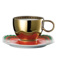 Once again, one of the very successful Gianni Versace patterns taken from the historical archives - gives life to a dinner set that is in perfect harmony with the new fusion philosophy of food. An incredible travel journey through the beautiful atmosphere of a magic landscape with birds of paradise. Once again, one of the very successful Gianni Versace patterns taken from the historical archives - gives life to a dinner set that is in perfect harmony with the new fusion philosophy of food. An incredible travel journey through the beautiful atmosphere of a magic landscape with birds of paradise.