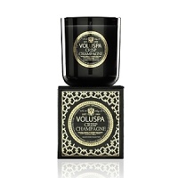 A luxury candle with a scent of sparkling brut champagne mingles with hints of vanilla and barrel oak. A luxury candle with a scent of sparkling brut champagne mingles with hints of vanilla and barrel oak.