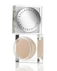 Total Concealer redefines the category with its ground-breaking ability to smoothe, illuminate and imperceptibly blend with the skin. A special gel mix of olive oil and tamanu nut oil provides nourishing and full layer of coverage that manages to seamlessly cover dark circles and blemishes. Chamomile, green tea, orchid extract and wild rose work together to heal and protect the skin; the gel-like formula softens the appearance of fine lines. Total Concealer redefines the category with its ground-breaking ability to smoothe, illuminate and imperceptibly blend with the skin. A special gel mix of olive oil and tamanu nut oil provides nourishing and full layer of coverage that manages to seamlessly cover dark circles and blemishes. Chamomile, green tea, orchid extract and wild rose work together to heal and protect the skin; the gel-like formula softens the appearance of fine lines.