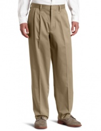 Dockers Men's Signature Khaki D4 Relaxed Fit Pleated Pant, Dark Khaki, 35x30 Dockers Men's Signature Khaki D4 Relaxed Fit Pleated Pant, Dark Khaki, 35x30