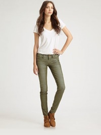 Faded corduroy skinnies with the stretchy fit you love and the soft finish you crave. THE FITMedium rise, about 7½Inseam, about 30THE DETAILSZip flyFive-pocket style70% cotton/27% polyester/3% spandexMachine washMade in USA of imported fabricModel shown is 5'11 (178cm) wearing US size 4. Faded corduroy skinnies with the stretchy fit you love and the soft finish you crave. THE FITMedium rise, about 7½Inseam, about 30THE DETAILSZip flyFive-pocket style70% cotton/27% polyester/3% spandexMachine washMade in USA of imported fabricModel shown is 5'11 (178cm) wearing US size 4.