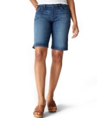 Refresh your denim look with these springy shorts from Levi's! A medium blue wash and Bermuda length is essential for warmer weather. Refresh your denim look with these springy shorts from Levi's! A medium blue wash and Bermuda length is essential for warmer weather.