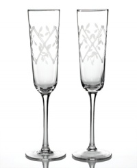 Etched with delicate latticework, the Petal Trellis toasting flutes lends everlasting romance to your wedding day and other special moments. A gift any couple will cherish in luminous glass from Martha Stewart Collection.