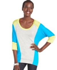 Pep up your favorite jeans with Cha Cha Vente's colorblocked top. The retro-inspired silhouette is really flattering, too! Pep up your favorite jeans with Cha Cha Vente's colorblocked top. The retro-inspired silhouette is really flattering, too!