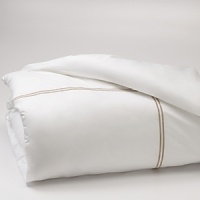 Hudson Park's Italian Percale collection is a simple and elegant cotton percale with double rows of satin stitching. Hudson Park's Italian Percale collection is a simple and elegant cotton percale with double rows of satin stitching.