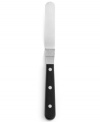 What a spread! Behind every advanced chef is a bevy of professional tools. This icing spatula features a flexible blade to easily ice cakes, cookies and more sweet treats.