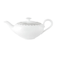 White Lace bone china is characterized by its diverse series of borders all rendered in precious platinum. The classic combination of platinum and white radiates on the table. A truly classic look. White Lace bone china is characterized by its diverse series of borders all rendered in precious platinum. The classic combination of platinum and white radiates on the table. A truly classic look.