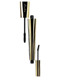 GUERLAIN INTRODUCES : Le 2 de GuerlainTwo Brush Mascara, so no lash is forgottenGuerlain's innovation is to have created two brushes with amazing characteristics so no lash is forgotten. The first brush transforms the eyelashes with a single stroke, fills them out, lengthens, curves and separates them.The second, miniature brush is designed for the inner and outer corners and tilted 7°, to reach and grab the smaller eyelashes and make them up easily without smudges or mistakes. Thanks to the revolutionary Le 2 de Guerlain, you can have it all: volume + length + curve + definition. GUERLAIN INTRODUCES : Le 2 de GuerlainTwo Brush Mascara, so no lash is forgottenGuerlain's innovation is to have created two brushes with amazing characteristics so no lash is forgotten. The first brush transforms the eyelashes with a single stroke, fills them out, lengthens, curves and separates them.The second, miniature brush is designed for the inner and outer corners and tilted 7°, to reach and grab the smaller eyelashes and make them up easily without smudges or mistakes. Thanks to the revolutionary Le 2 de Guerlain, you can have it all: volume + length + curve + definition.