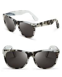 Super's classic wayfarer sunglasses in black-and-white leopard print exude wild style wherever you go. Super's classic wayfarer sunglasses in black-and-white leopard print exude wild style wherever you go.