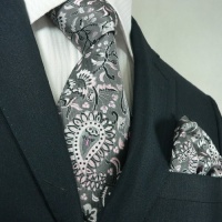 Landisun 55K Dark Gray Pink Floral Mens Silk Tie Set: Tie+Hanky &Plastic Hook Landisun 55K Dark Gray Pink Floral Mens Silk Tie Set: Tie+Hanky &Plastic Hook