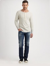 Lightweight, breathable cotton crewneck with a slubby knit finish.CrewneckFive-button placketCottonMachine washImported