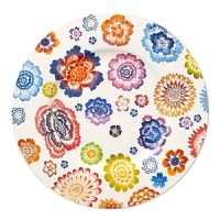 Bright, cheerful blooms traverse this premium bone-china salad plate from Villeroy & Boch. Mix it and match it with other pieces in the collection for endless creative combinations.