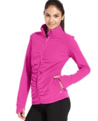 Cozy into Ideology's bright fleece jacket - it's perfect for those crisp morning jogs! Cozy into Ideology's bright fleece jacket - it's perfect for those crisp morning jogs!