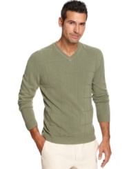 Upgrade your everyday style with the subtle grid pattern of this Via Europa v-neck sweater. Upgrade your everyday style with the subtle grid pattern of this Via Europa v-neck sweater.