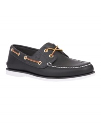 A cool complement to any dressed-down look, these timeless Timberland deck shoes make a great choice for any modern guy. A cool complement to any dressed-down look, these timeless Timberland deck shoes make a great choice for any modern guy.