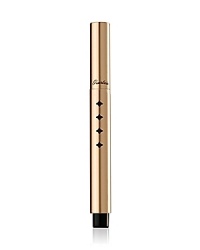Even tanned complexions have areas of shadow - a highlighter is a must to perfect any complexion! The irresistible Terracotta Touch is the first highlighter in Guerlain's cult favorite Terracotta collection. The ideal companion to enhance Terracotta-tanned or already sun-kissed skin, it plays on shadow and light to create a natural, and even glowing complexion. In just a few strokes of the brush, the face dazzles with natural beauty and radiance, as though the sun has gently caressed the skin. Even tanned complexions have areas of shadow - a highlighter is a must to perfect any complexion! The irresistible Terracotta Touch is the first highlighter in Guerlain's cult favorite Terracotta collection. The ideal companion to enhance Terracotta-tanned or already sun-kissed skin, it plays on shadow and light to create a natural, and even glowing complexion. In just a few strokes of the brush, the face dazzles with natural beauty and radiance, as though the sun has gently caressed the skin.