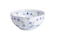 Royal Copenhagen Blue Fluted Plain Medium Serving Bowl Royal Copenhagen Blue Fluted Plain Medium Serving Bowl