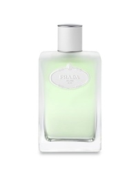 Three years after the launch of Infusion d'Iris Eau de Parfum, Prada reveals a new permanent addition to the Iris universe: Infusion d'Iris Eau de Toilette.Infusion d'Iris Eau de Toilette imagines a magical new chapter in the sensory history of the iris plant. It is inspired by the search for the smell of the iris flower - the iris note traditionally used in perfumery is extracted from the plant's root.Delicate Lily of the Valley, powdery Violet, addictive Heliotrope, sophisticated, sensual Cedar and Neroli, with its Italian memories of clean, ironed linen, are cast in this fantasy tale, and a fresh and floral Eau de Toilette is the result. Three years after the launch of Infusion d'Iris Eau de Parfum, Prada reveals a new permanent addition to the Iris universe: Infusion d'Iris Eau de Toilette.Infusion d'Iris Eau de Toilette imagines a magical new chapter in the sensory history of the iris plant. It is inspired by the search for the smell of the iris flower - the iris note traditionally used in perfumery is extracted from the plant's root.Delicate Lily of the Valley, powdery Violet, addictive Heliotrope, sophisticated, sensual Cedar and Neroli, with its Italian memories of clean, ironed linen, are cast in this fantasy tale, and a fresh and floral Eau de Toilette is the result.
